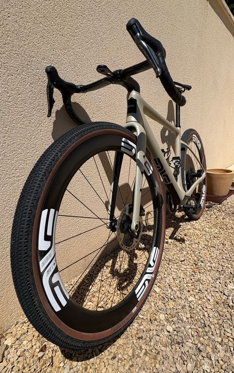 Used Enve Enve Custom Shimano Dura Ace Di2 2024 Road & Gravel — image 9 of 13