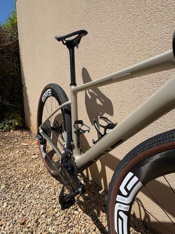Used Enve Enve Custom Shimano Dura Ace Di2 2024 Road & Gravel — image 10 of 13