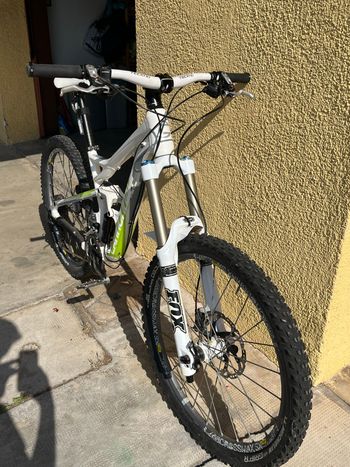 Used Cannondale Cannondale Custom Shimano Deore XT 2011 Mountainbike, White — image 4 of 7