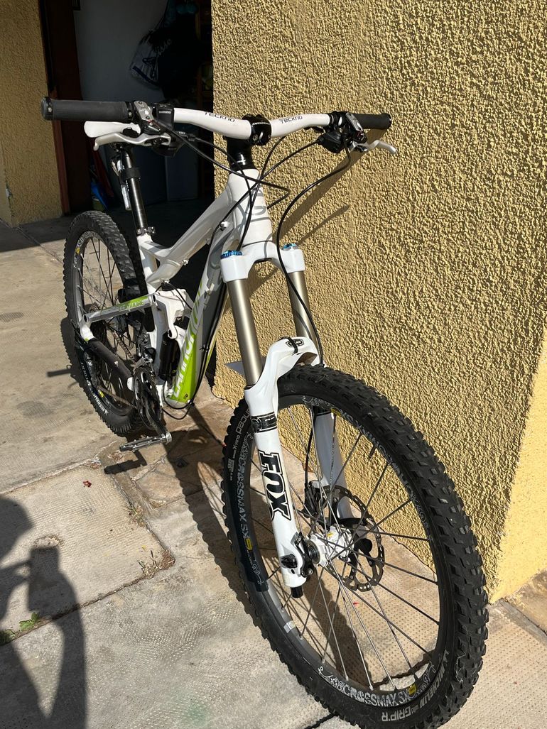 Used Cannondale Cannondale Custom Shimano Deore XT 2011 Mountainbike, White — image 4 of 7
