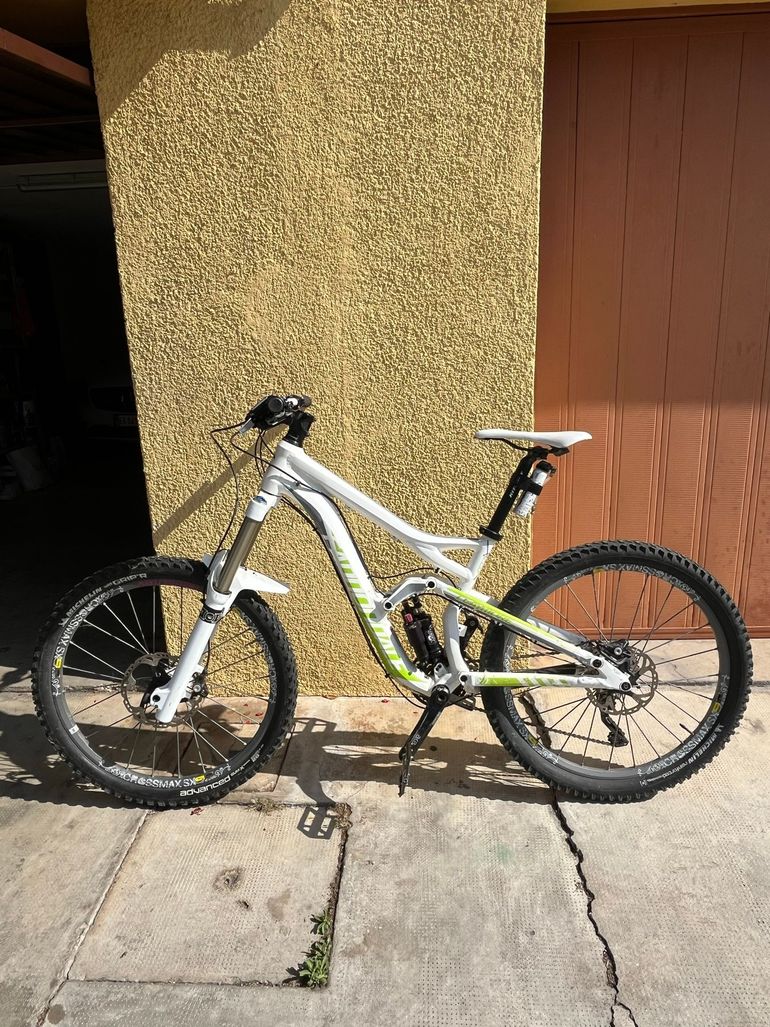Used Cannondale Cannondale Custom Shimano Deore XT 2011 Mountainbike, White — image 2 of 7
