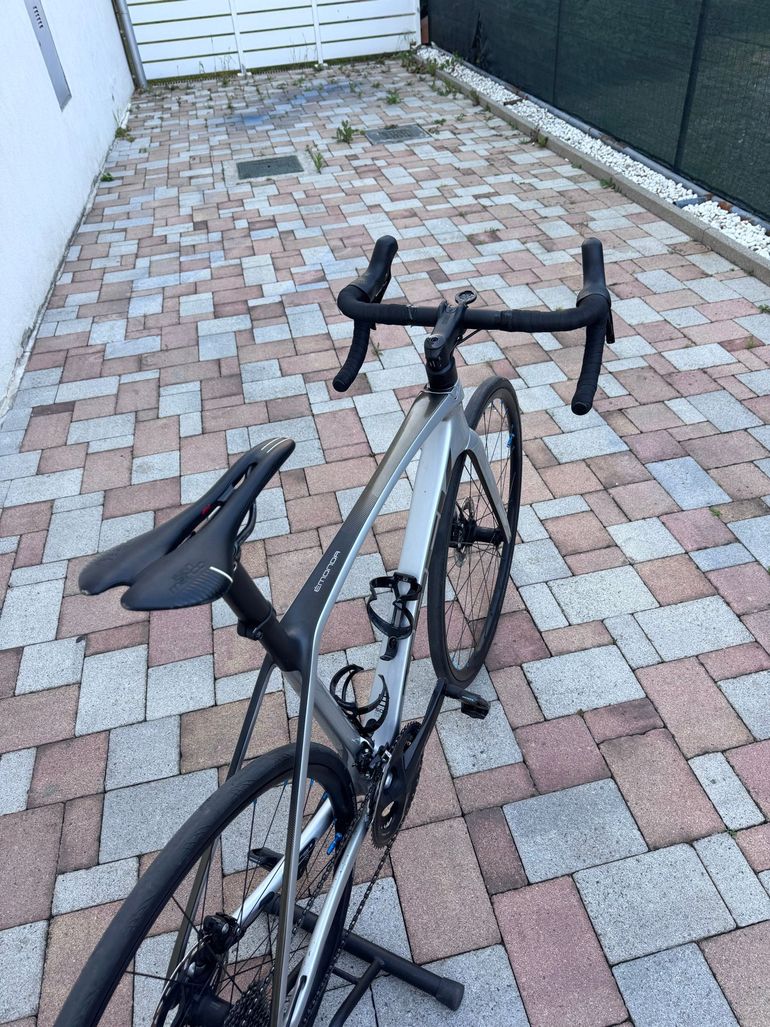Used Trek Émonda SL 5 Disc 2021 2021 Road & Gravel — image 3 of 3