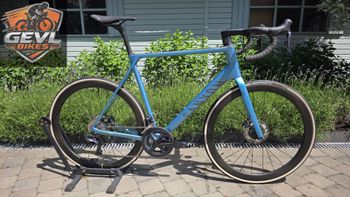 Used Canyon Ultimate CF SL Disc 8.0 Di2 Aero 2020 2020 Road & Gravel, Blu — image 2 of 15