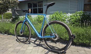Used Canyon Ultimate CF SL Disc 8.0 Di2 Aero 2020 2020 Road & Gravel, Blu — image 15 of 15