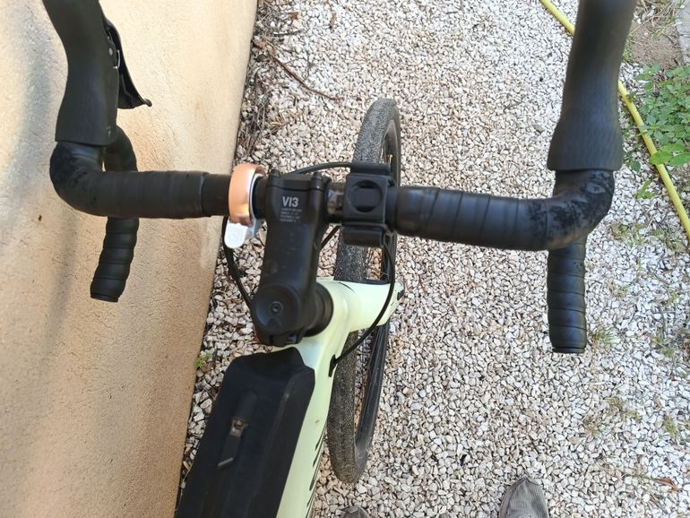 Used Canyon Grizl 6 2022 2022 Road & Gravel, Green — image 3 of 4