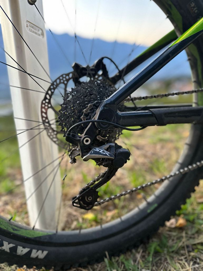 Used Giant Trance E+ 1 Pro 2020 2020 Mountainbike — image 3 of 8