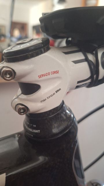 Used Kuota Kom SRAM Red eTap AXS 2017 Road & Gravel, White — image 3 of 19
