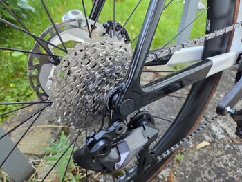 Used Canyon Ultimate CF SL 8 Aero 2023 2023 Road & Gravel, Bianco — image 6 of 21