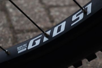 Used Ghost Kato SRAM SX Eagle 2023 Mountainbike, Light Gray — image 9 of 12