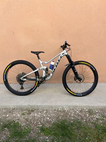 Used Scott Ransom 920 2020 2020 Mountainbike, Light Gray, 29 — image 1 of 3