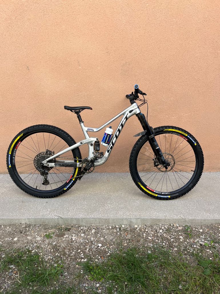 Used Scott Ransom 920 2020 2020 Mountainbike, Gris claro — image 1 of 3