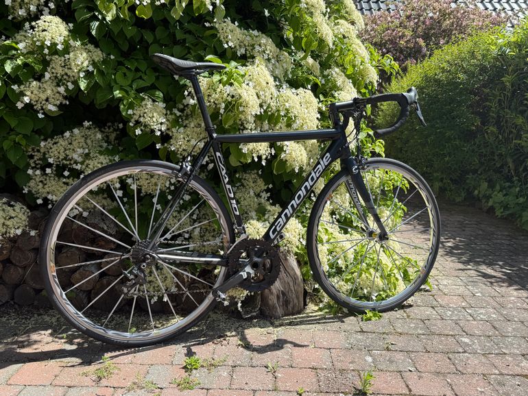 Used Cannondale Shimano Ultegra 2010 Road & Gravel, Black — image 6 of 11