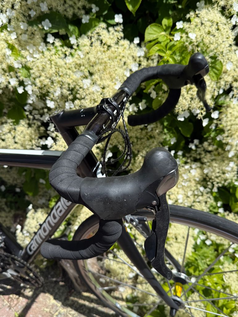 Used Cannondale Shimano Ultegra 2010 Road & Gravel, Black — image 10 of 11