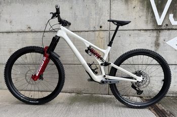 Used Specialized Stumpjumper EVO Sram Eagle Transmission GX 2023 Mountainbike, White — image 3 of 11
