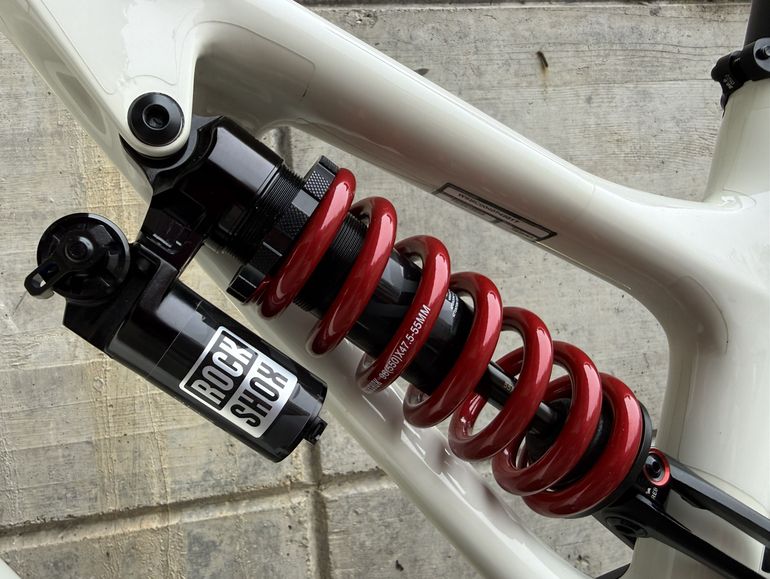 Used Specialized Stumpjumper EVO Sram Eagle Transmission GX 2023 Mountainbike, White — image 7 of 11