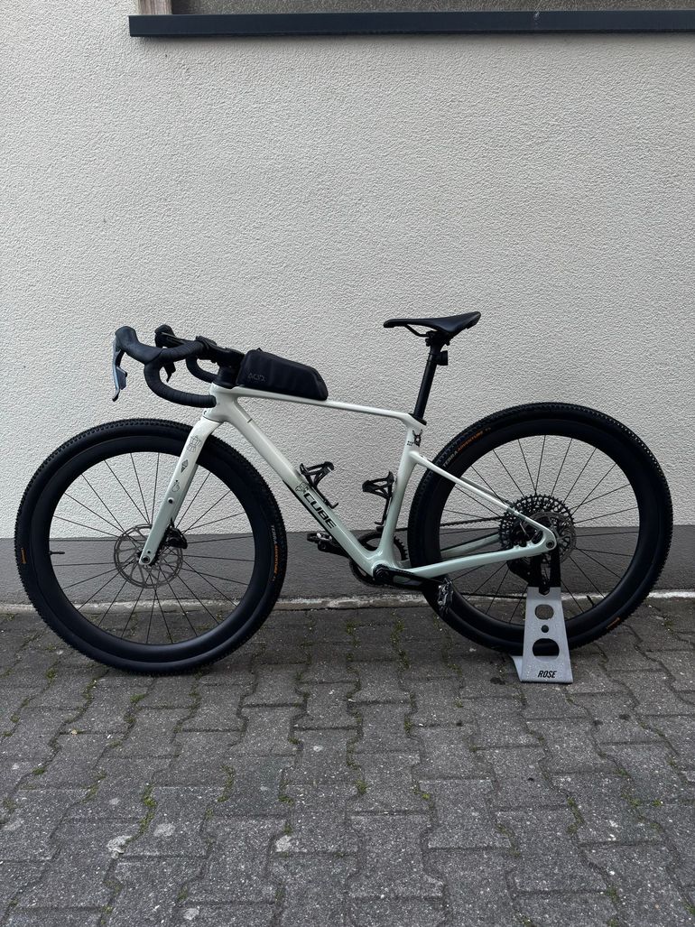 Used CUBE NUROAD C:62, EX 2025 2025 Road & Gravel — image 2 of 3