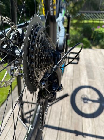 Used Scott Genius 710 Plus 2017 2017 Mountainbike, Light Gray, 27.5 — image 4 of 10