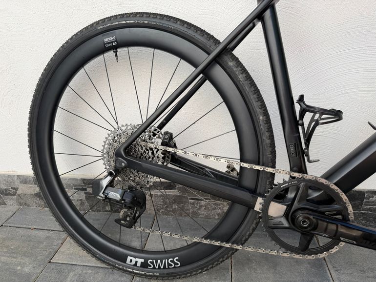 Used Canyon Grail CF SL 7 eTap 2022 2022 Road & Gravel, Nero — image 8 of 14