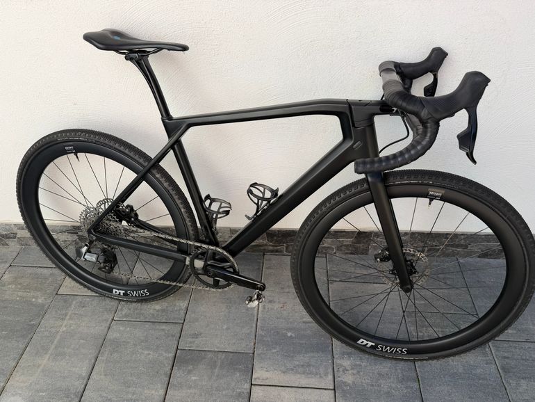 Used Canyon Grail CF SL 7 eTap 2022 2022 Road & Gravel, Nero — image 9 of 14