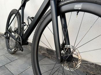 Used Canyon Grail CF SL 7 eTap 2022 2022 Road & Gravel, Nero — image 11 of 14