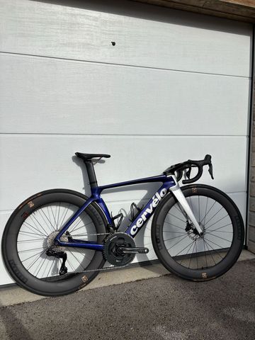 Cervélo S5 Shimano Dura Ace Di2 2024 Road & Gravel usato, Viola — immagine 1 di 8