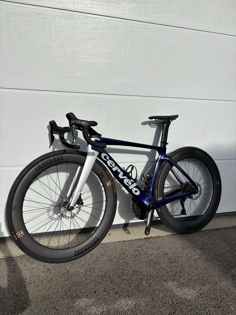 Cervélo S5 Shimano Dura Ace Di2 2024 Road & Gravel usato, Viola — immagine 2 di 8