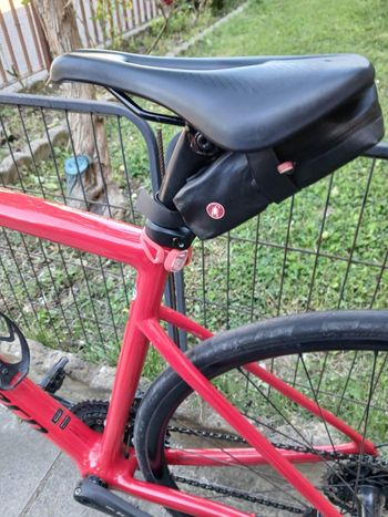 Used Specialized Tarmac SL6 Sport 2022 2022 Road & Gravel — image 4 of 8