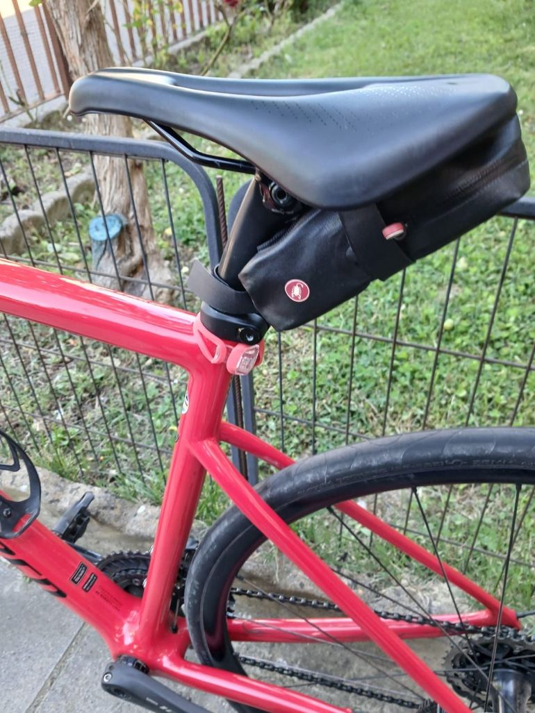 Used Specialized Tarmac SL6 Sport 2022 2022 Road & Gravel — image 4 of 8