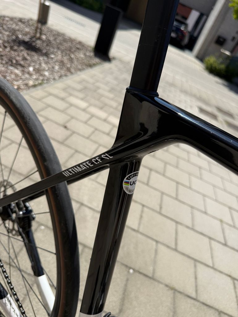 Used Canyon Ultimate CF SL 7 2023 2023 Road & Gravel, Bianco — image 9 of 9