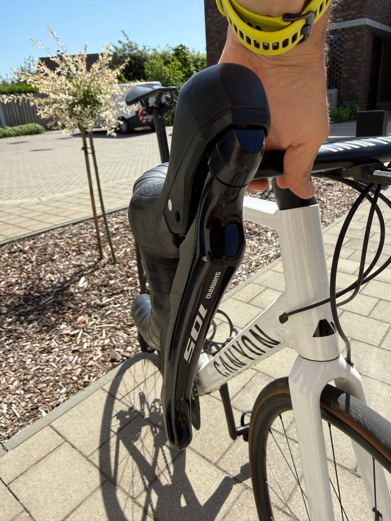 Used Canyon Ultimate CF SL 7 2023 2023 Road & Gravel, Bianco — image 8 of 9
