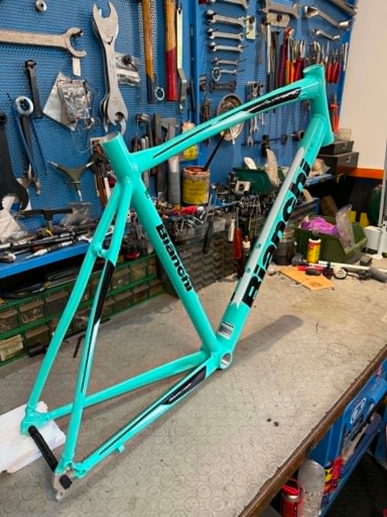 Used Bianchi VIA NIRONE 7. NUOVO. NOS Frameset 2020 Road & Gravel, Blau — image 3 of 15