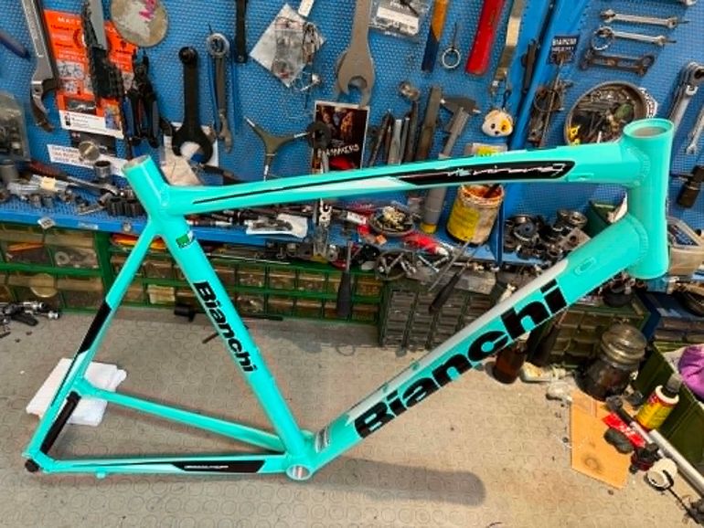 Used Bianchi VIA NIRONE 7. NUOVO. NOS Frameset 2020 Road & Gravel, Blau — image 4 of 15