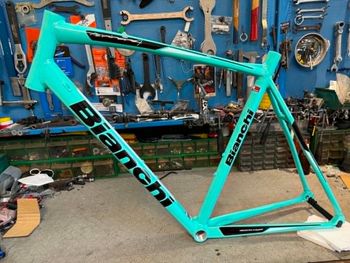 Used Bianchi VIA NIRONE 7. NUOVO. NOS Frameset 2020 Road & Gravel, Blau — image 11 of 15