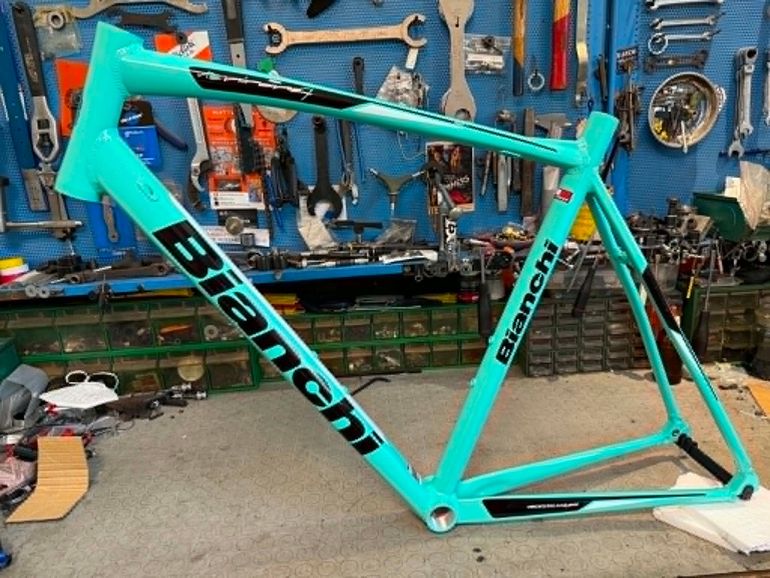 Used Bianchi VIA NIRONE 7. NUOVO. NOS Frameset 2020 Road & Gravel, Blau — image 11 of 15
