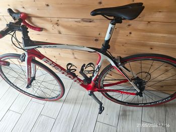 Used Bianchi Infinito C2C 2012 2012 Road & Gravel, Red — image 6 of 9