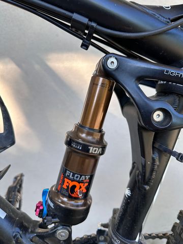 Used Ghost ASX PLUS 5700 2012 Mountainbike, Black — image 14 of 20