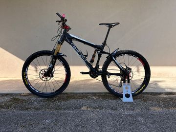 Used Ghost ASX PLUS 5700 2012 Mountainbike, Black — image 1 of 20