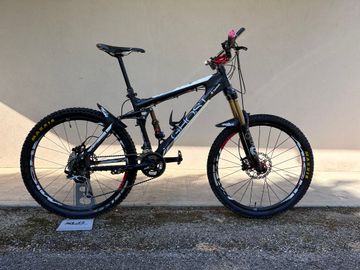 Used Ghost ASX PLUS 5700 2012 Mountainbike, Black — image 2 of 20