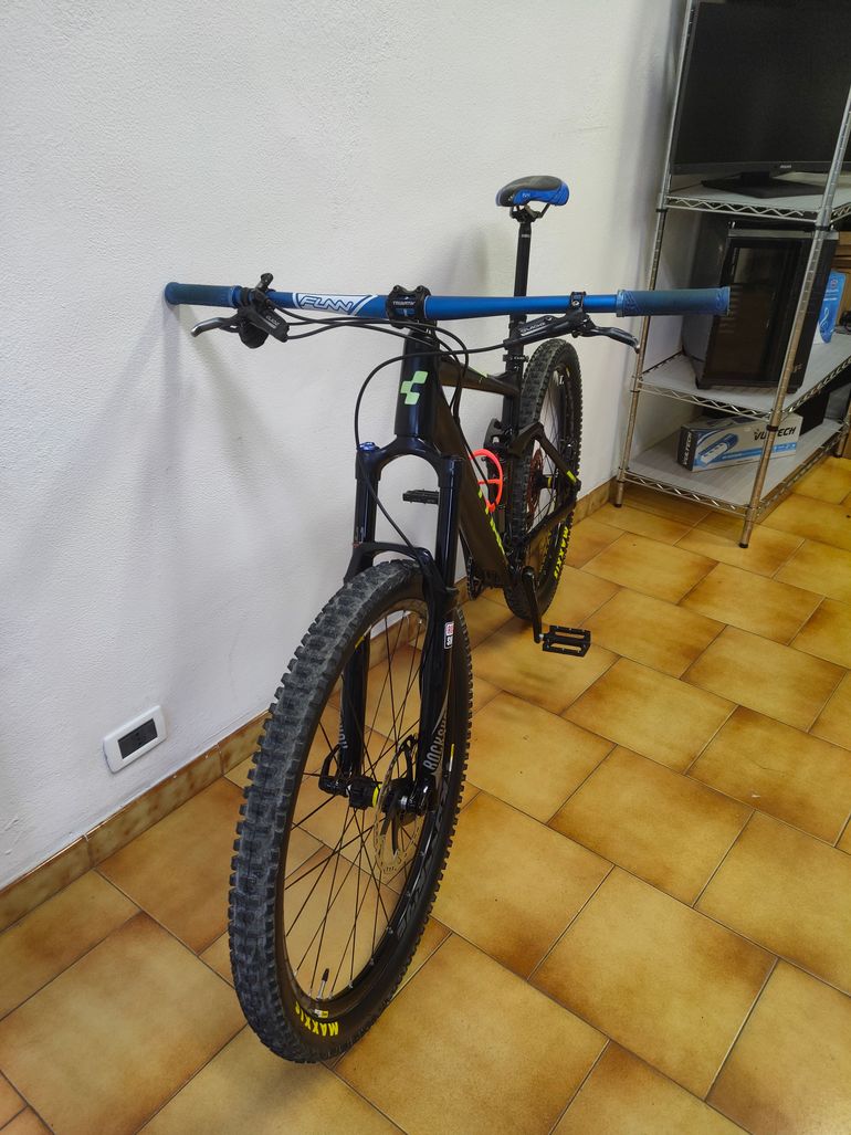 Used CUBE STEREO 140 HPC Race 27.5 2018 2018 Mountainbike — image 2 of 9