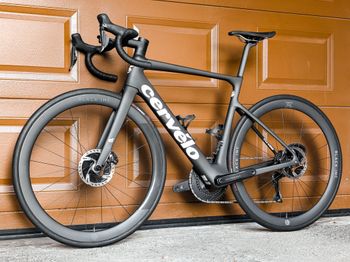 Used Cervélo Caledonia-5 Ultegra Di2 2023 2023 Road & Gravel, Black — image 4 of 25