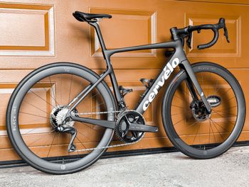 Used Cervélo Caledonia-5 Ultegra Di2 2023 2023 Road & Gravel, Black — image 3 of 25