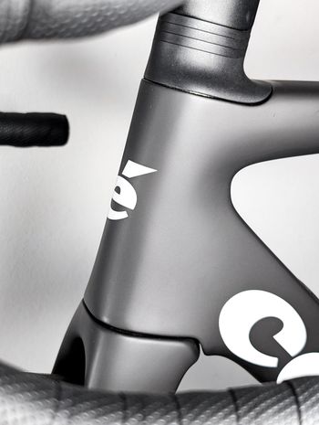 Used Cervélo Caledonia-5 Ultegra Di2 2023 2023 Road & Gravel, Black — image 13 of 25