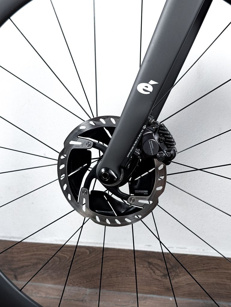 Used Cervélo Caledonia-5 Ultegra Di2 2023 2023 Road & Gravel, Black — image 24 of 25