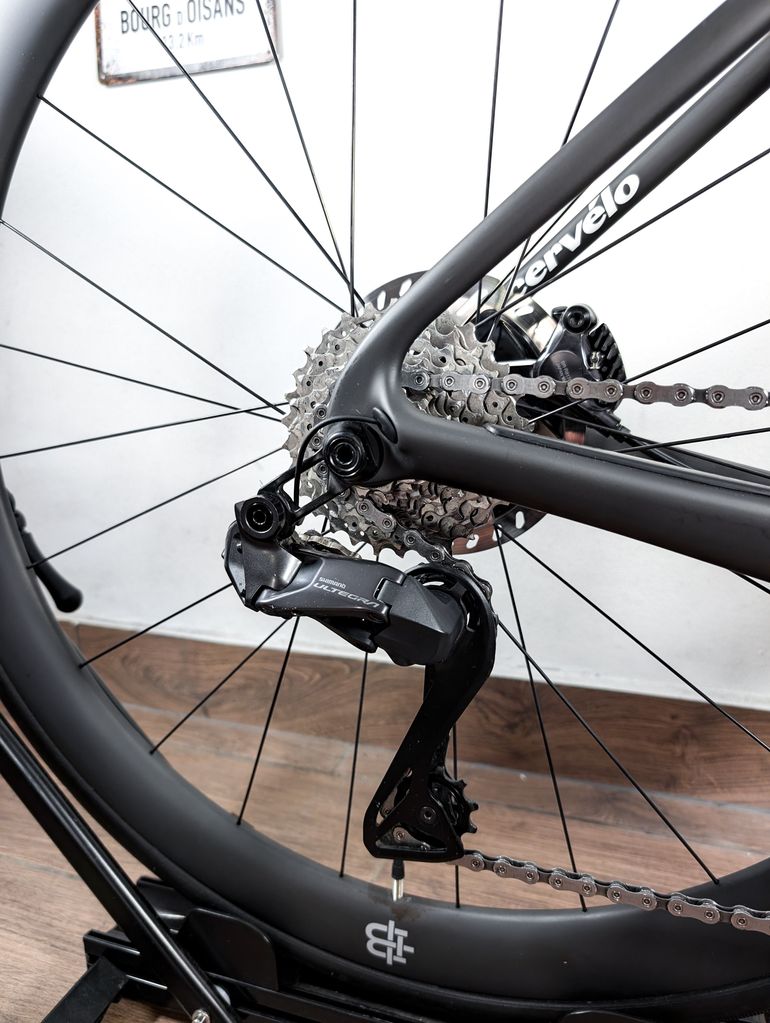 Used Cervélo Caledonia-5 Ultegra Di2 2023 2023 Road & Gravel, Black — image 11 of 25