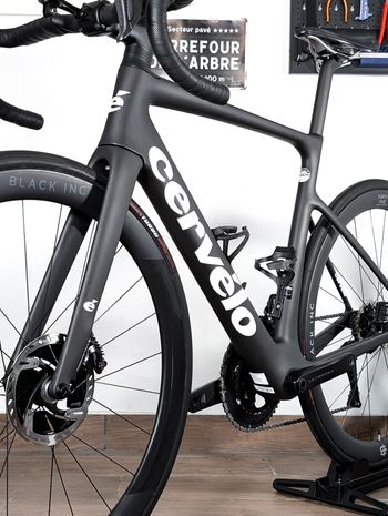 Used Cervélo Caledonia-5 Ultegra Di2 2023 2023 Road & Gravel, Black — image 6 of 25