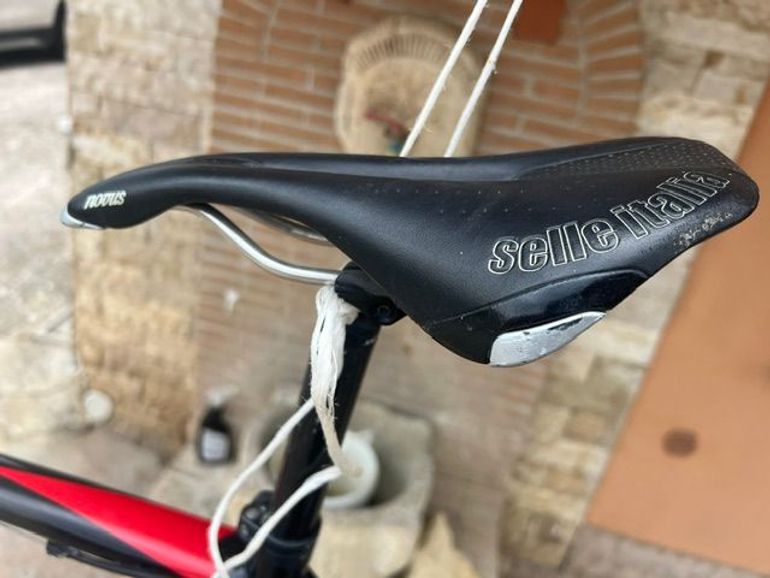Used Specialized Tarmac Comp Double 2010 2010 Road & Gravel — image 3 of 6