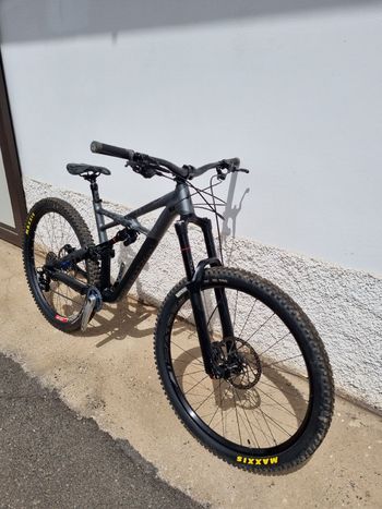 Used Specialized Enduro Comp 29/6Fattie 2017 2017 MTB