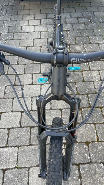 Used YT Industries Capra Base AL 2021 2021 Mountainbike — image 10 of 11