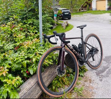 Used Scott Addict 10 2024 2024 Road & Gravel, Red — image 1 of 5