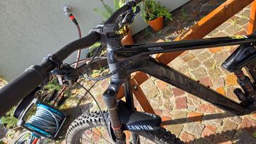 Used Canyon Strive CF 7 2021 2021 Mountainbike, Black, 29 — image 2 of 18